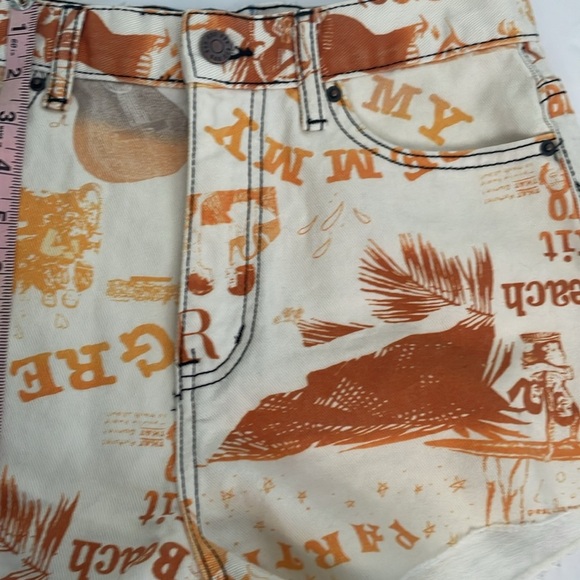 BDG Urban Outfitters Graphic Print Pitched Waist Short Size 27 - Picture 16 of 16
